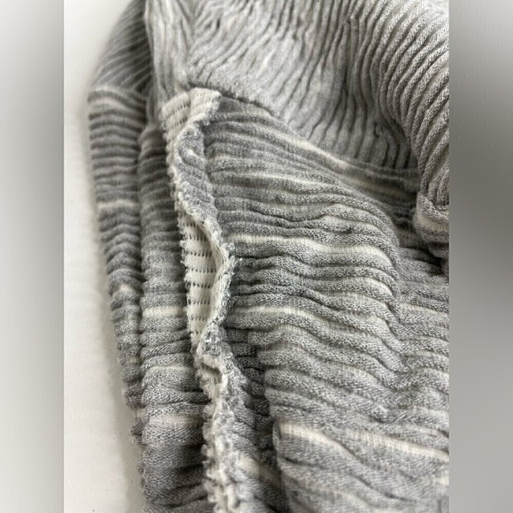 NATION LTD Ribbed Burnout Distressed Texture Grey Long Sleeve Shirt Women Medium - Picture 11 of 13